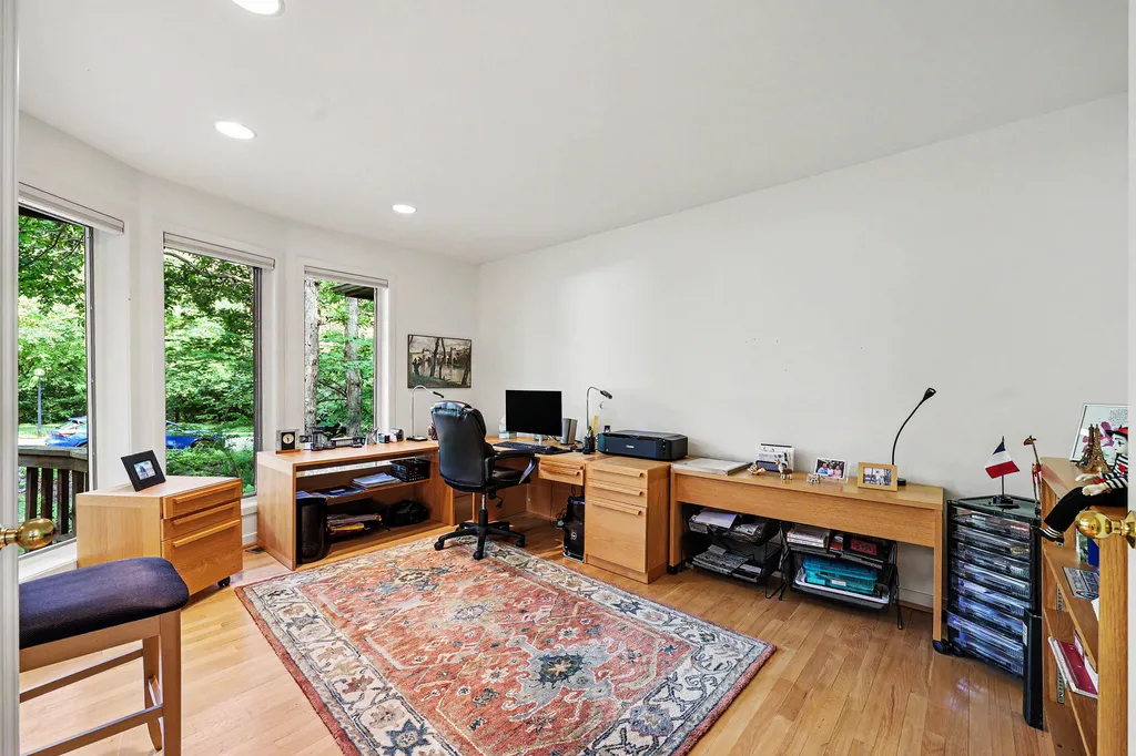 685 Green Road Ann Arbor City MI 48105