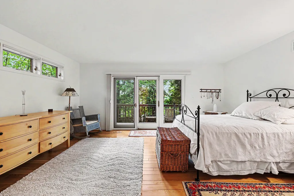 685 Green Road Ann Arbor City MI 48105