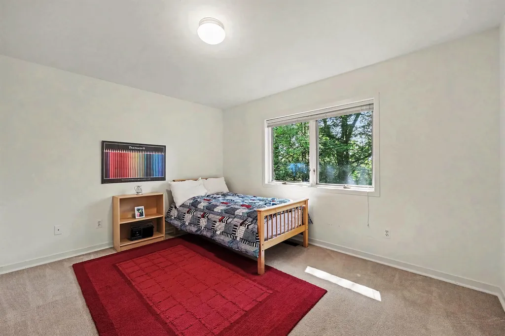 685 Green Road Ann Arbor City MI 48105