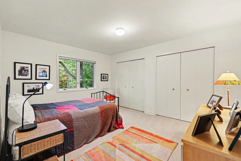 685 Green Road Ann Arbor City MI 48105