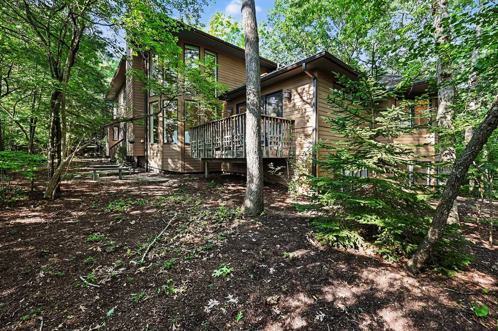 685 Green Road Ann Arbor City MI 48105