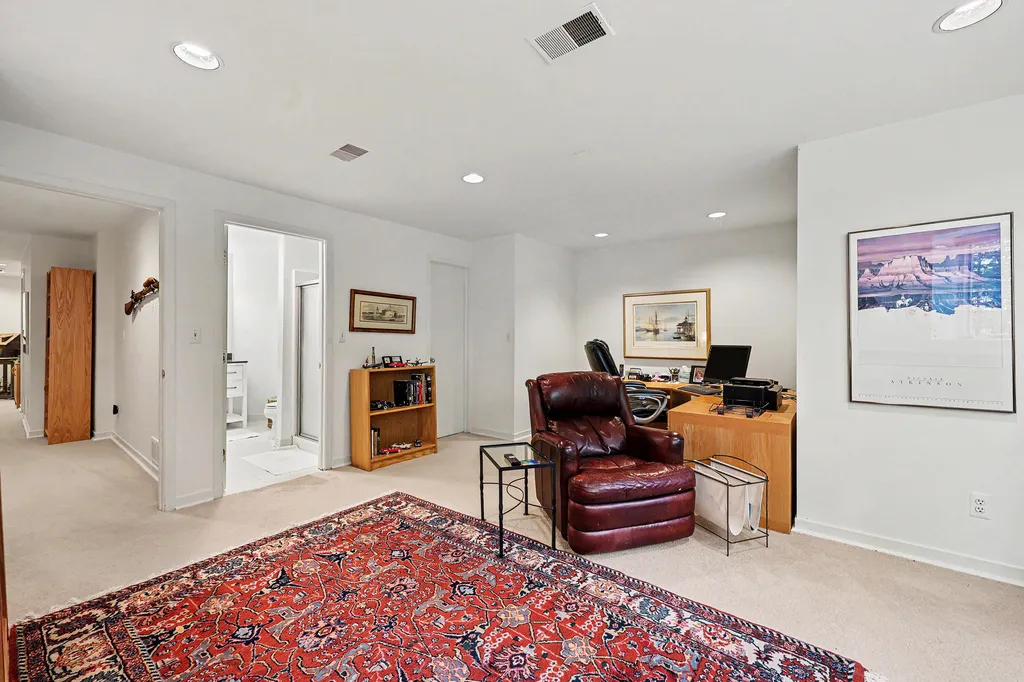 685 Green Road Ann Arbor City MI 48105