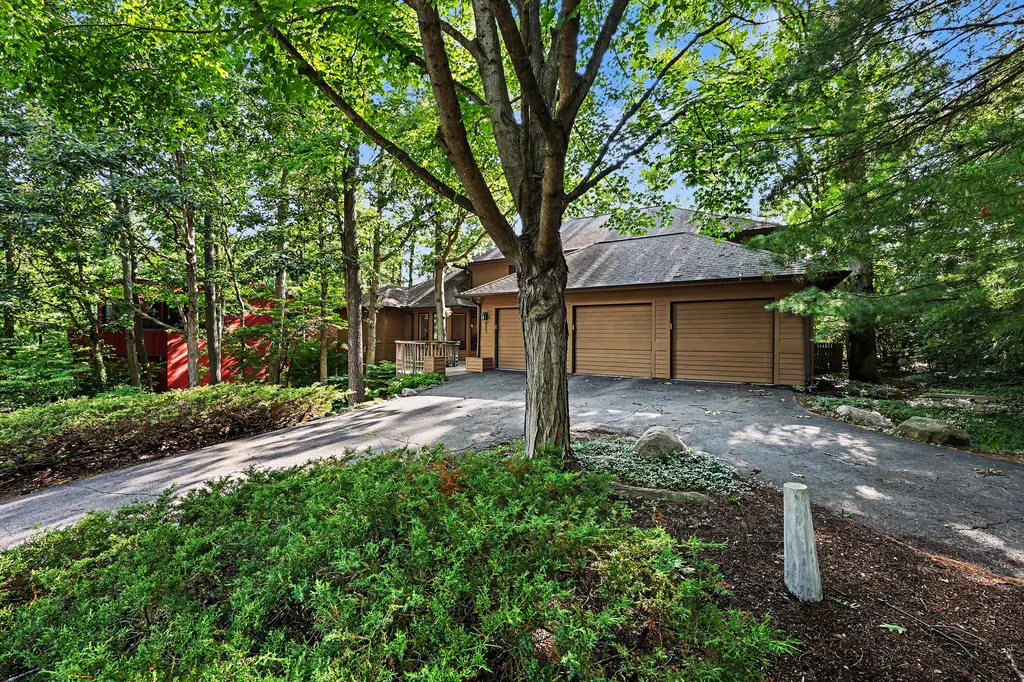 685 Green Road Ann Arbor City MI 48105