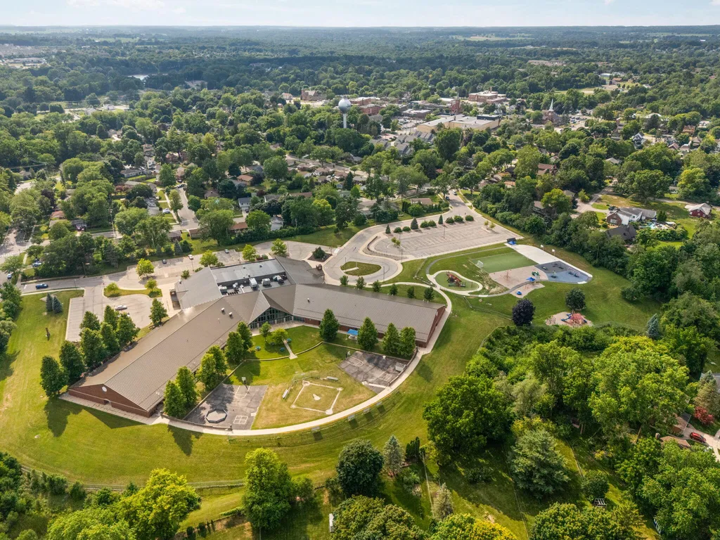 419 Glenbrook Court Saline City MI 48176