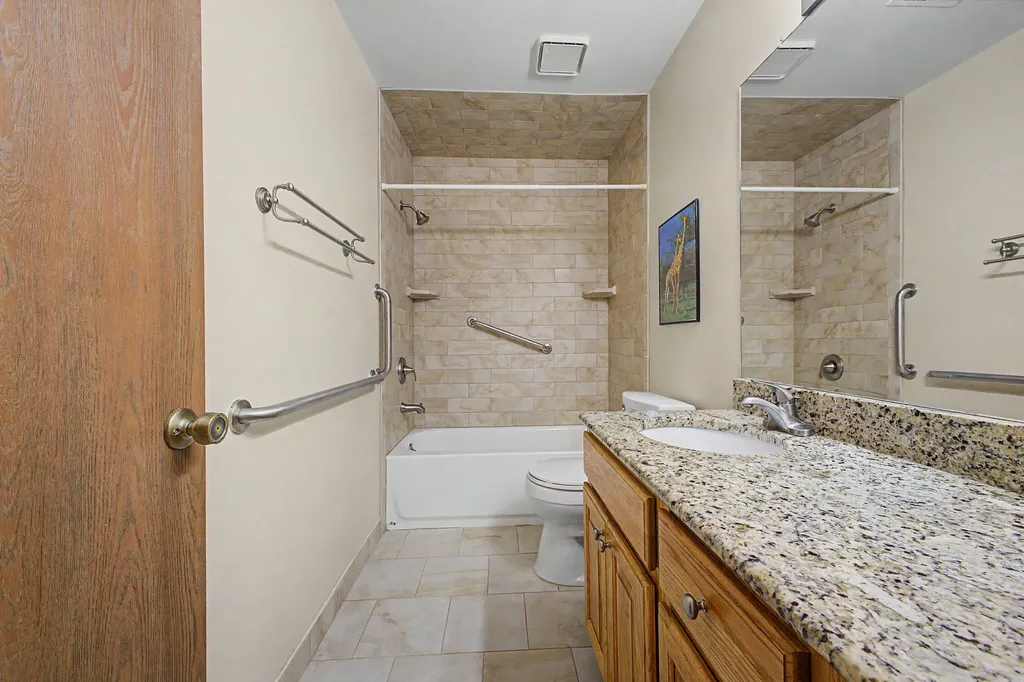 32887 Chapman Circle Westland City MI 48185