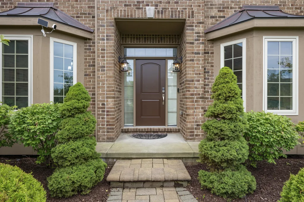 51847 Pierce Drive Lyon Charter Township MI 48167