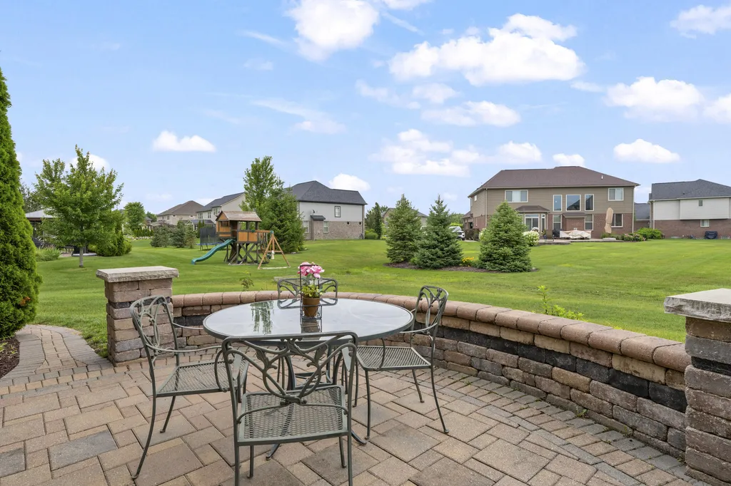 51847 Pierce Drive Lyon Charter Township MI 48167