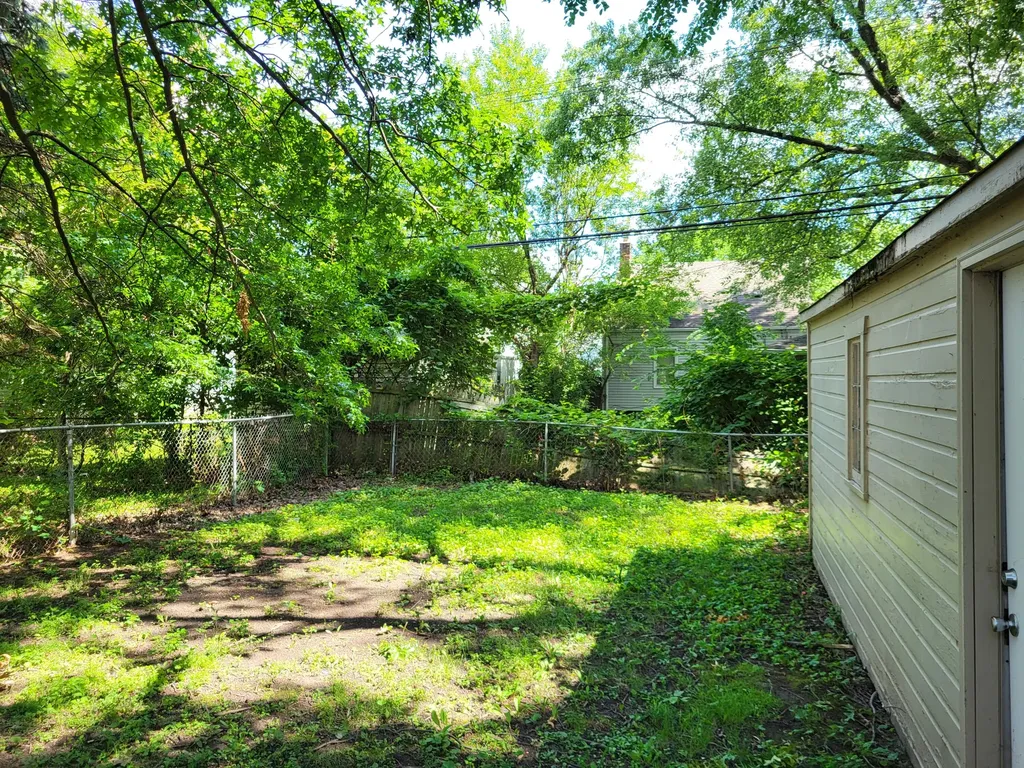 20237 Kingsville Street Harper Woods City MI 48225