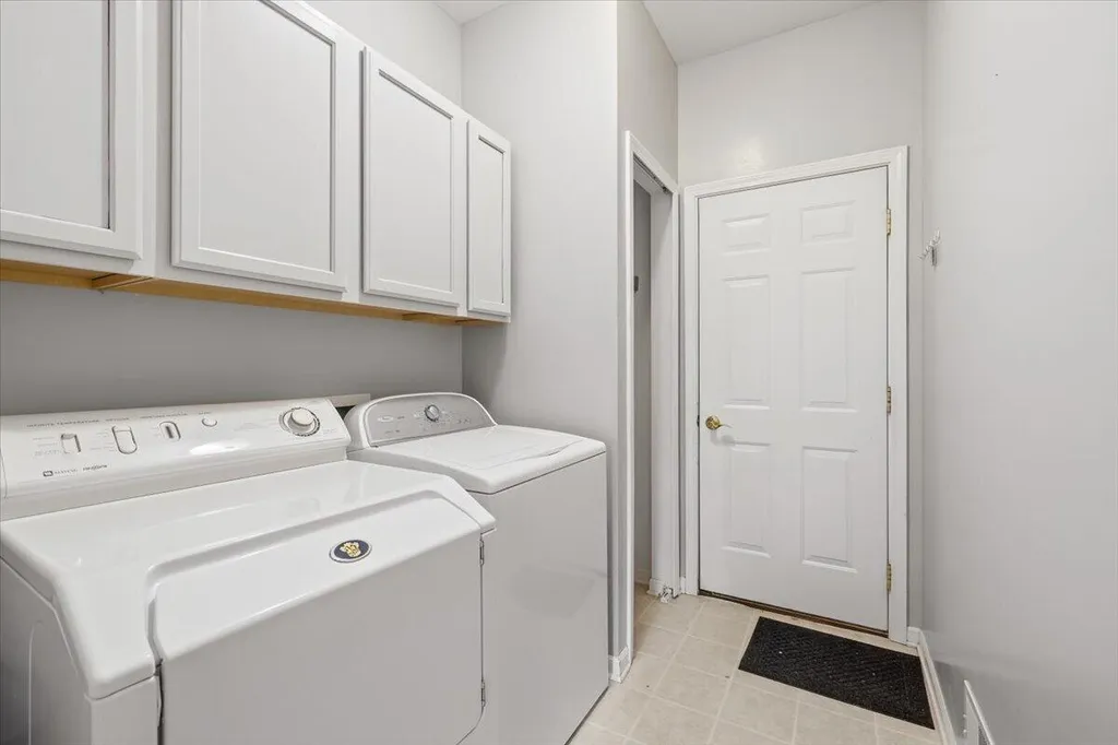 330 Baker Street Unknown City MI 48158