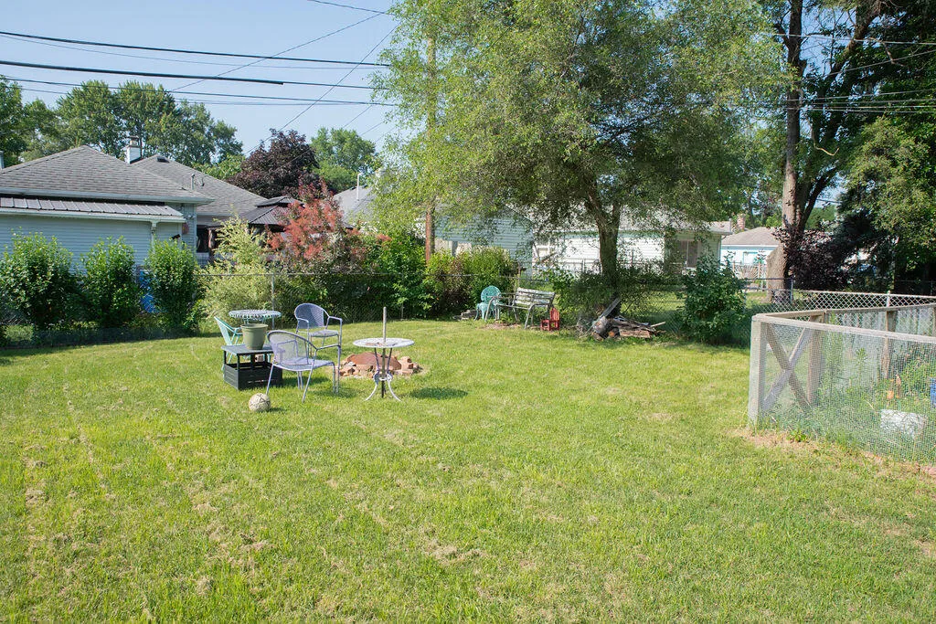 24737 Union Street Dearborn City MI 48124