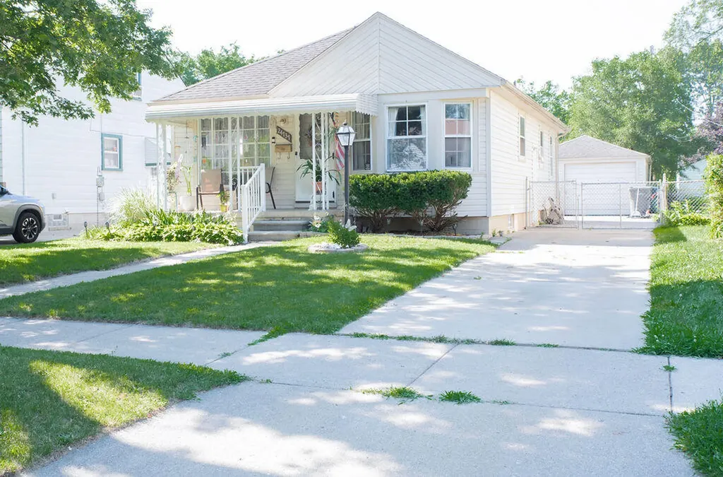 24737 Union Street Dearborn City MI 48124