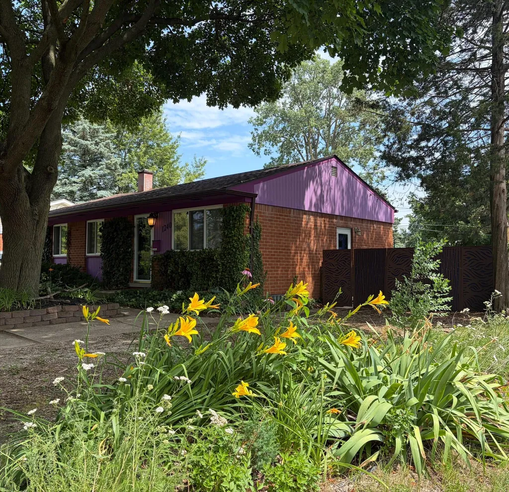 1240 Pageant Avenue Ypsilanti Charter Township MI 48198