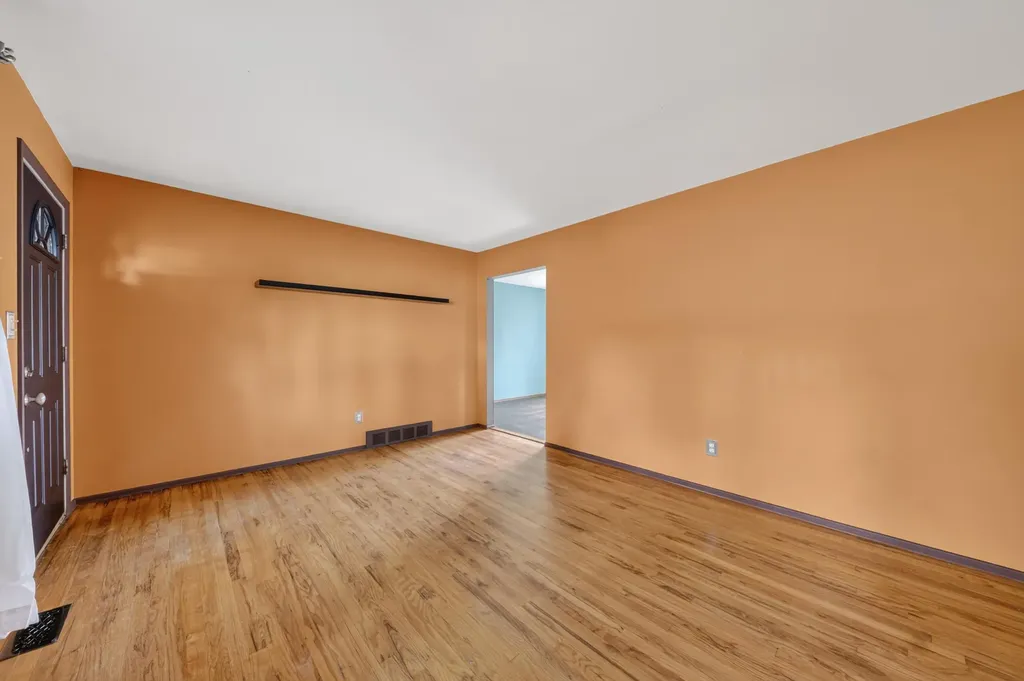 1240 Pageant Avenue Ypsilanti Charter Township MI 48198