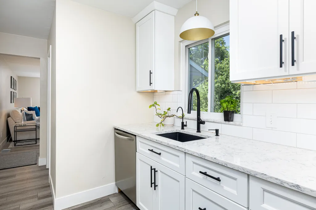 1542 Dicken Drive Ann Arbor City MI 48103