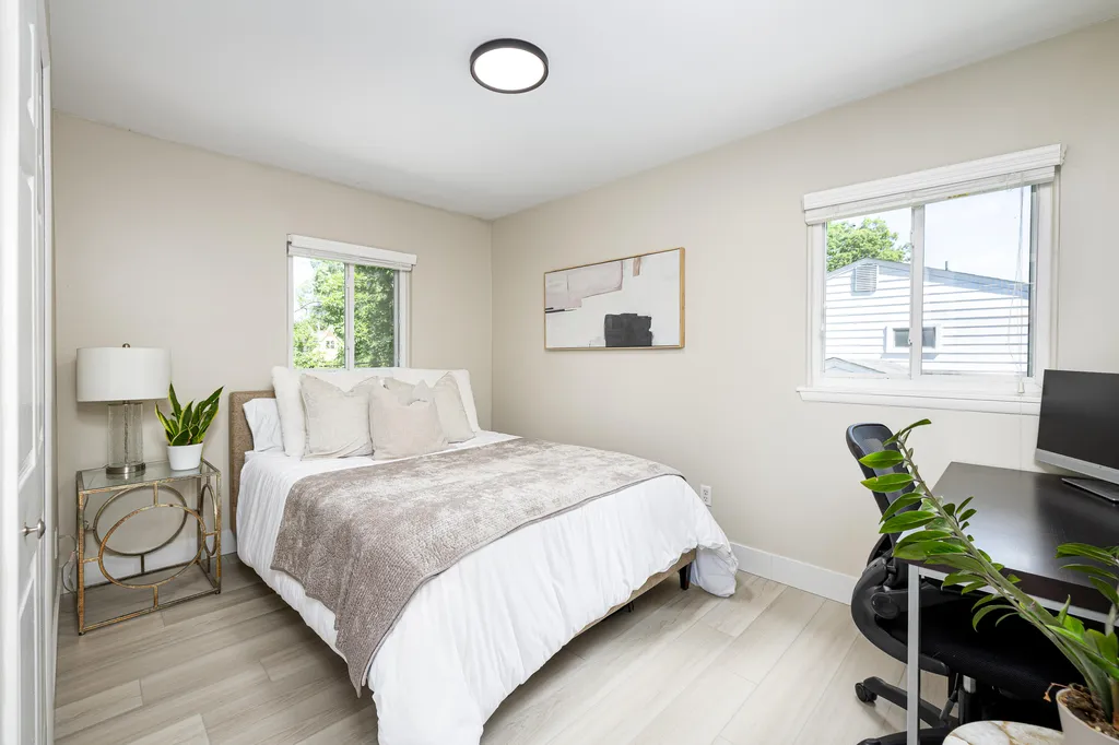 1542 Dicken Drive Ann Arbor City MI 48103