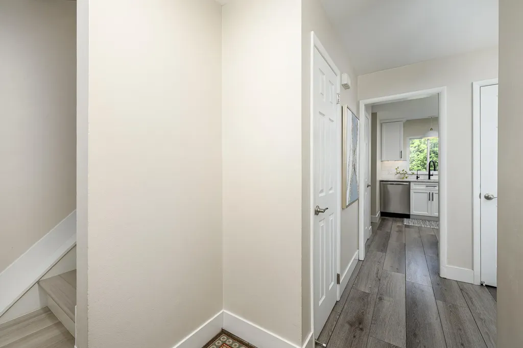 1542 Dicken Drive Ann Arbor City MI 48103