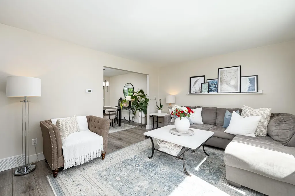 1542 Dicken Drive Ann Arbor City MI 48103