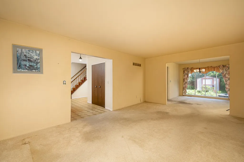 45692 Holmes Drive Canton Charter Township MI 48187