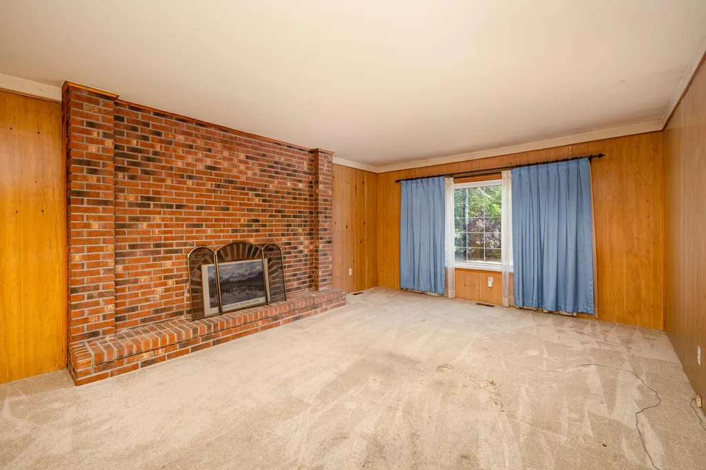 45692 Holmes Drive Canton Charter Township MI 48187