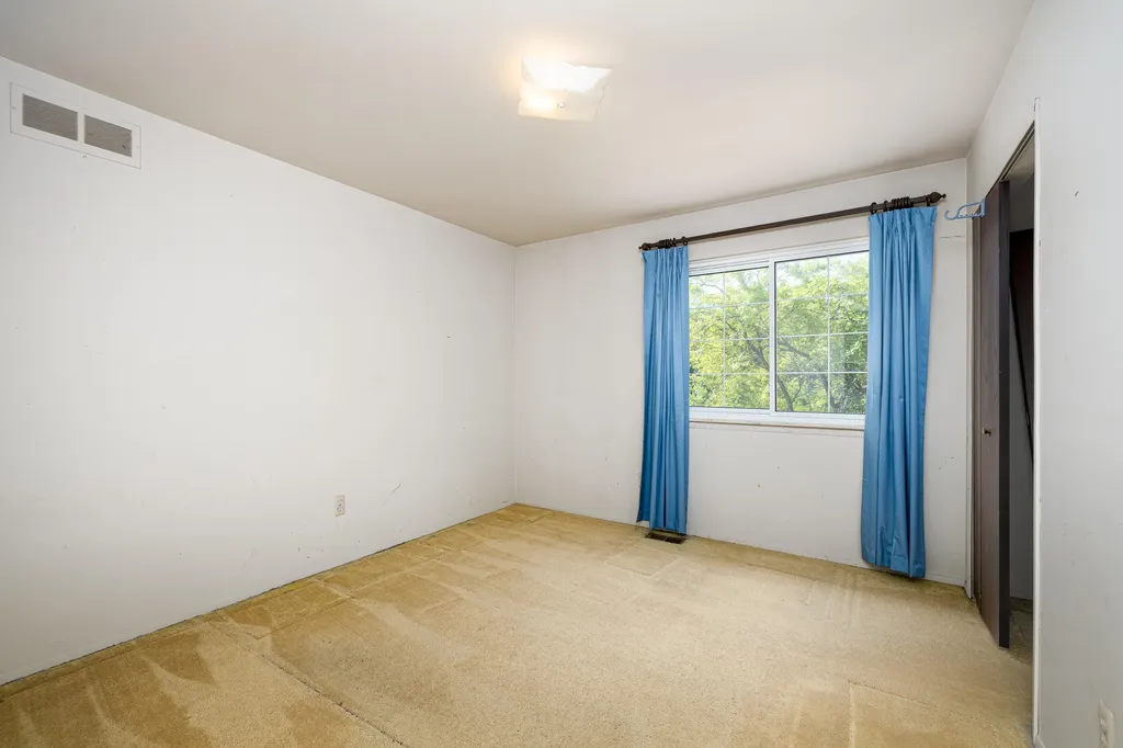 45692 Holmes Drive Canton Charter Township MI 48187