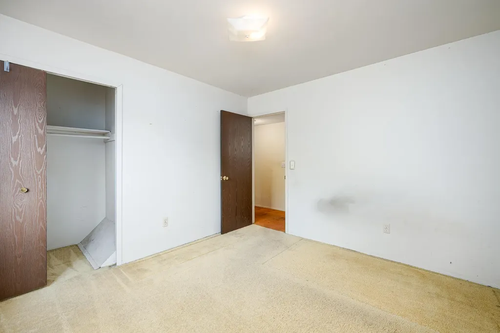 45692 Holmes Drive Canton Charter Township MI 48187