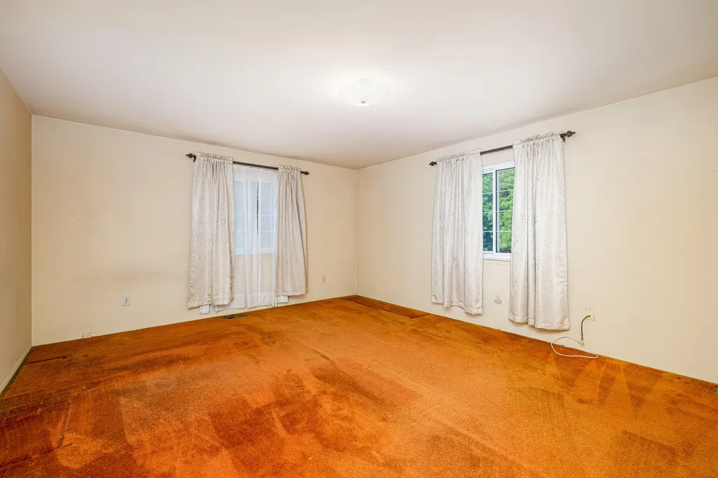 45692 Holmes Drive Canton Charter Township MI 48187