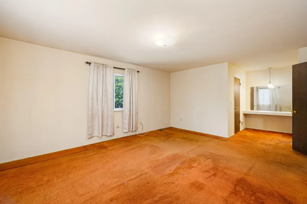 45692 Holmes Drive Canton Charter Township MI 48187