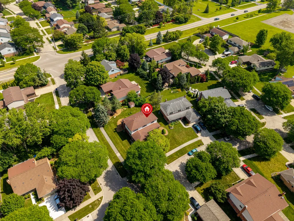 45692 Holmes Drive Canton Charter Township MI 48187