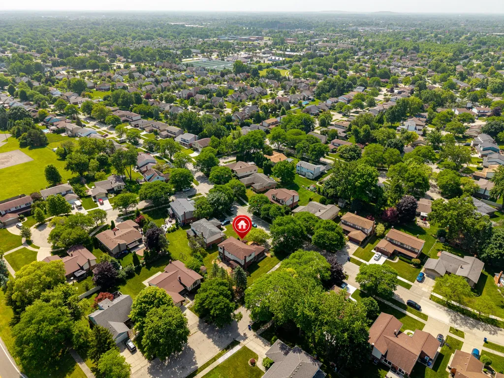 45692 Holmes Drive Canton Charter Township MI 48187