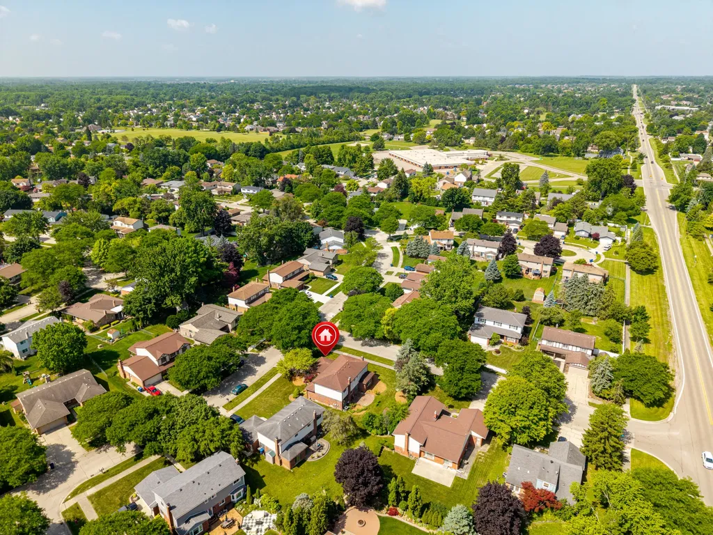 45692 Holmes Drive Canton Charter Township MI 48187