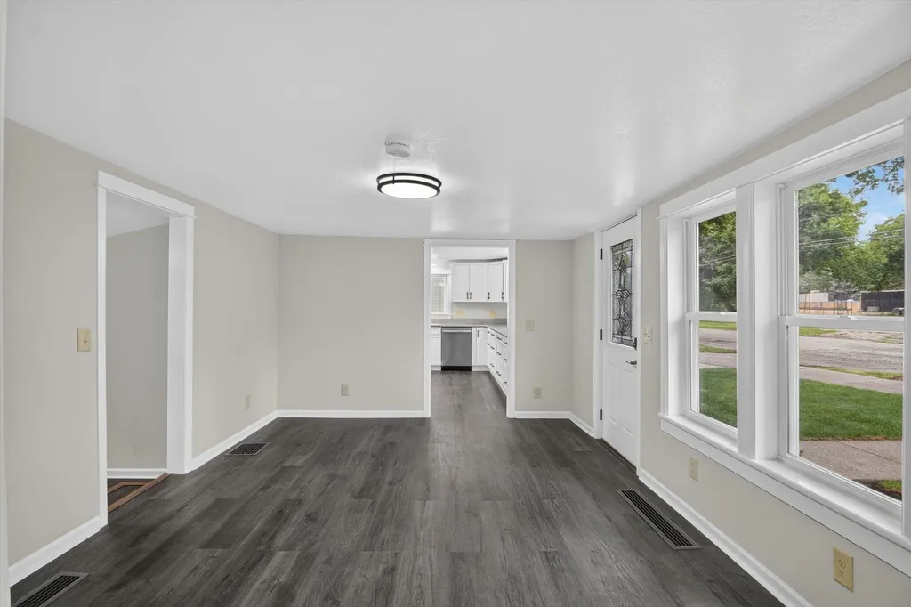 245 E South Street Hillsdale City MI 49242