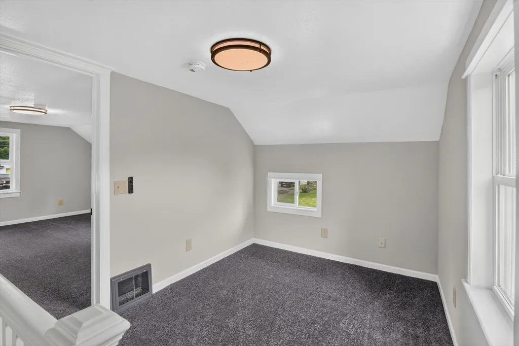 245 E South Street Hillsdale City MI 49242