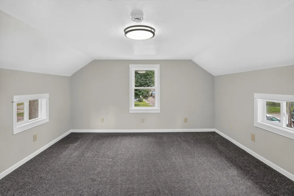245 E South Street Hillsdale City MI 49242