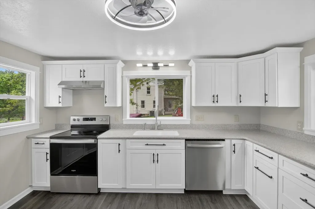 245 E South Street Hillsdale City MI 49242
