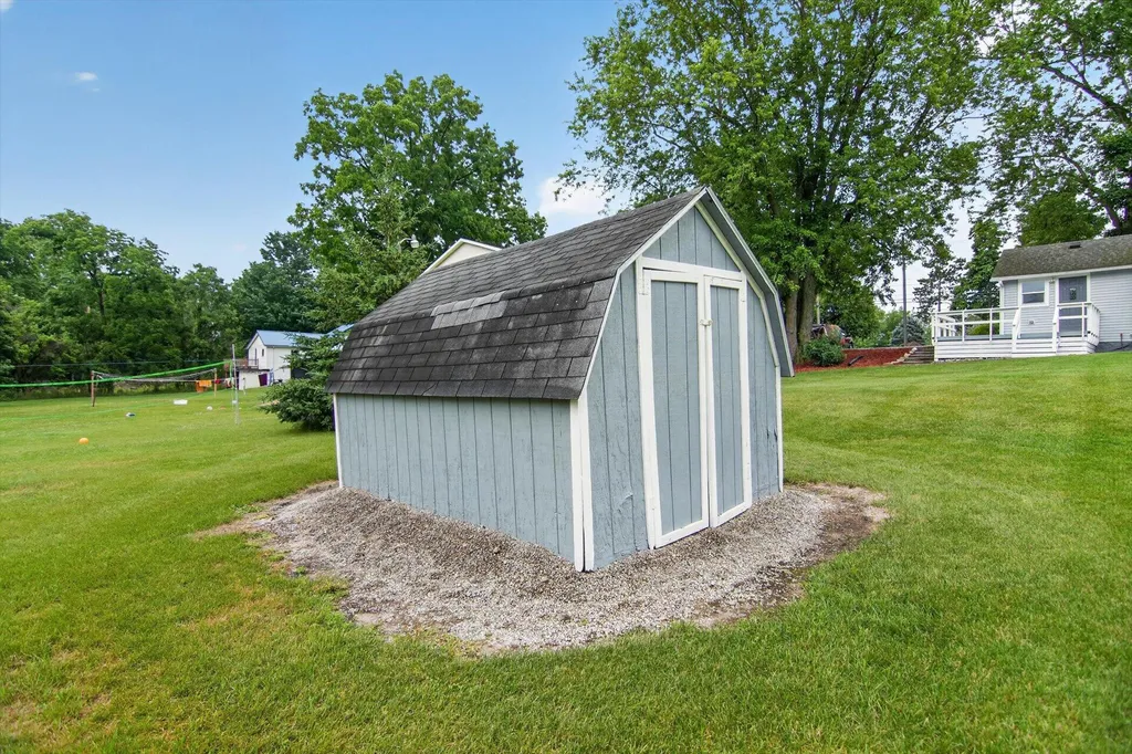 245 E South Street Hillsdale City MI 49242