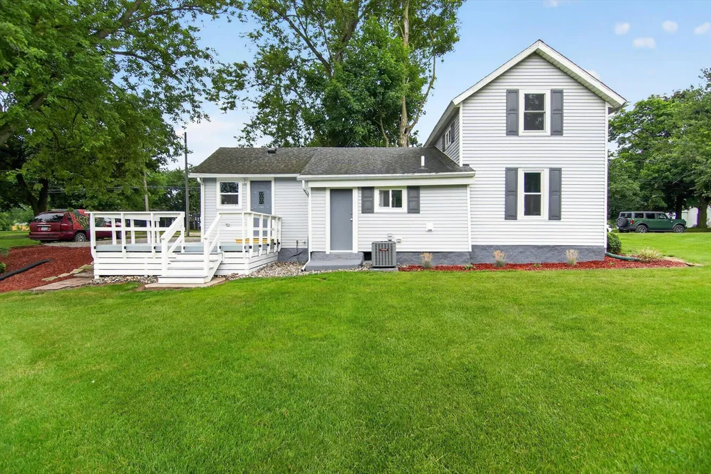 245 E South Street Hillsdale City MI 49242