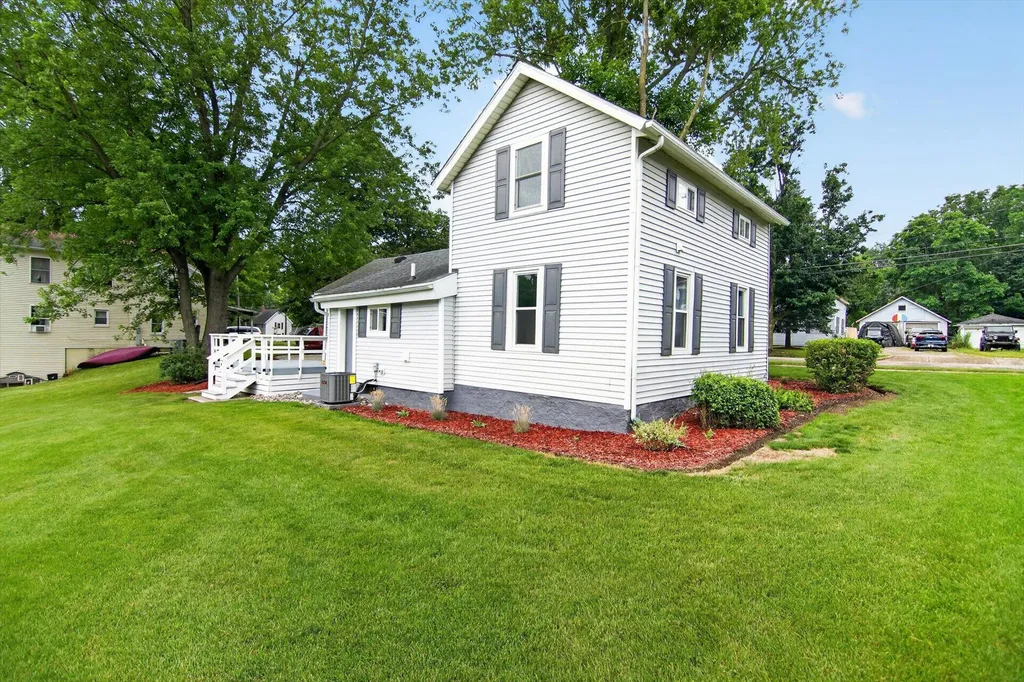 245 E South Street Hillsdale City MI 49242