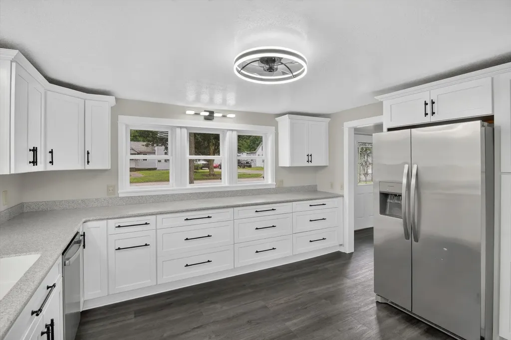245 E South Street Hillsdale City MI 49242