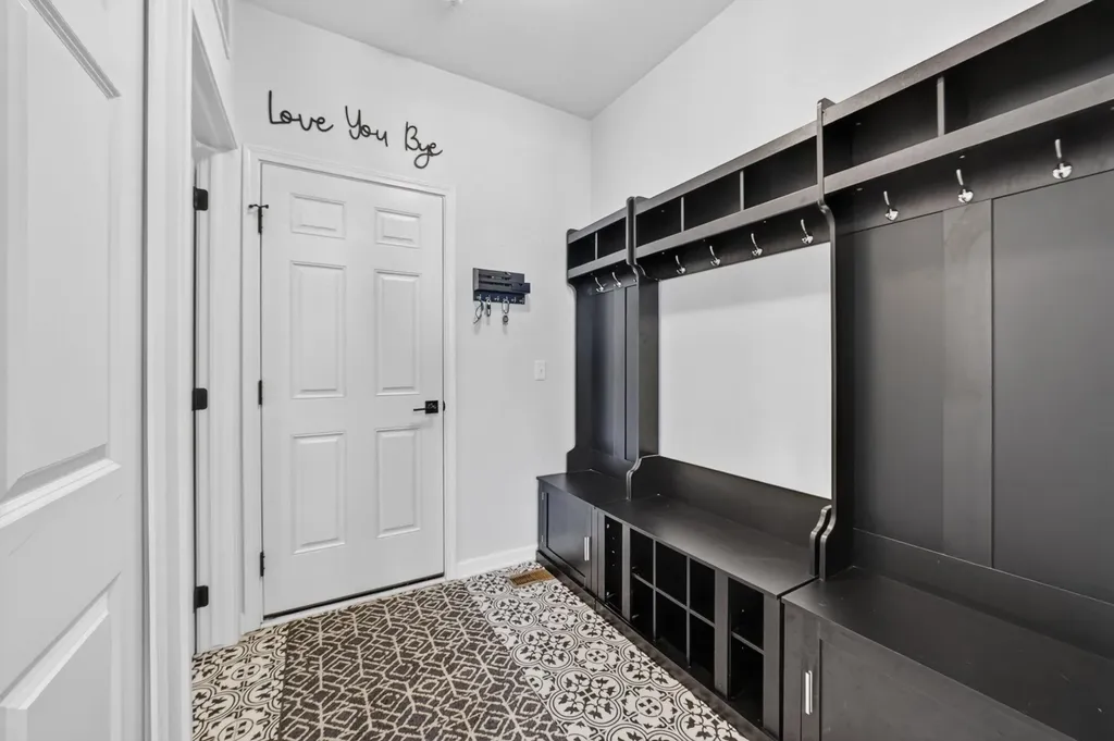 51681 Maple Leaf Drive Unknown City MI 48042