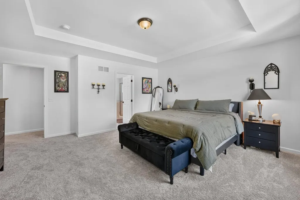 51681 Maple Leaf Drive Unknown City MI 48042