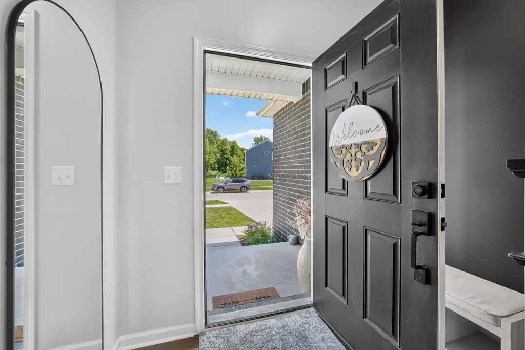 51681 Maple Leaf Drive Unknown City MI 48042