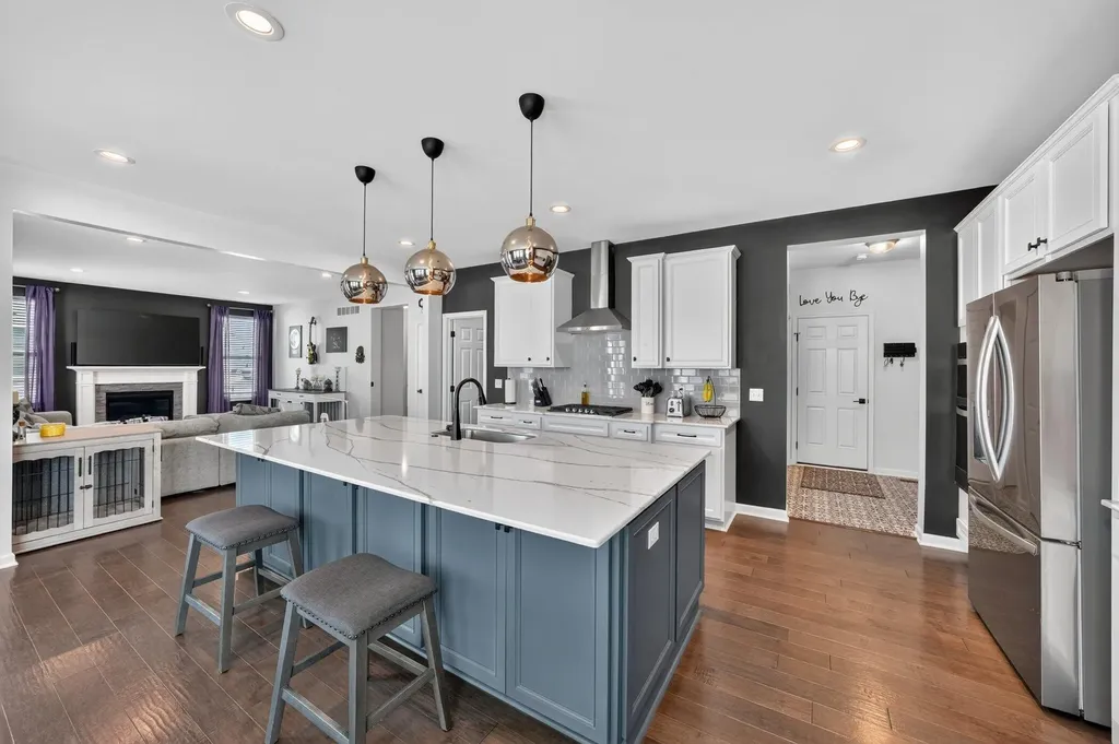 51681 Maple Leaf Drive Unknown City MI 48042