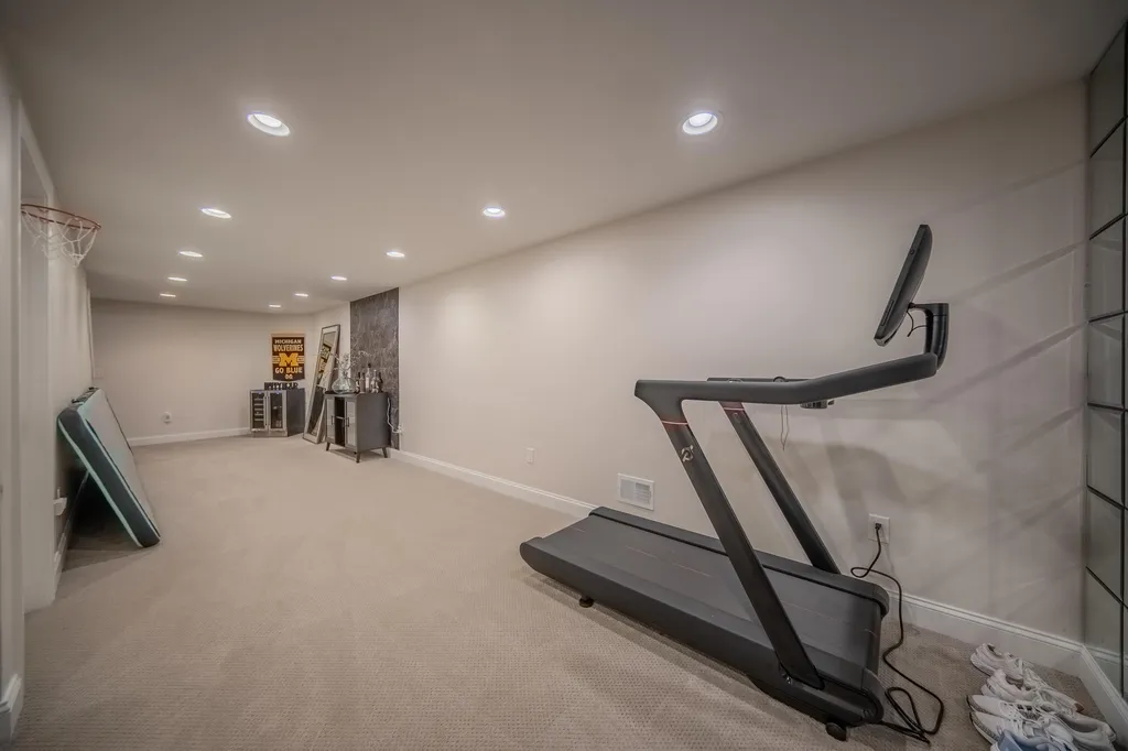 3206 Brackley Drive Ann Arbor City MI 48105