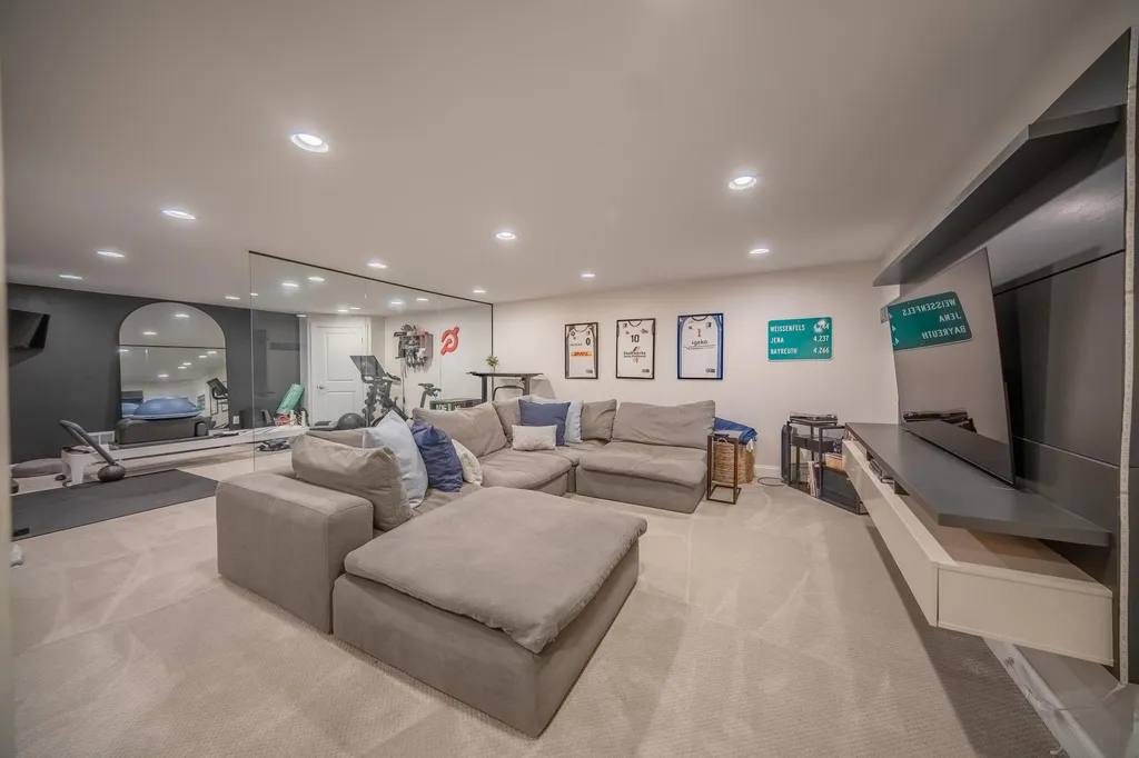3206 Brackley Drive Ann Arbor City MI 48105