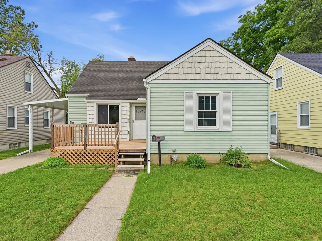 15943 Kinloch Street Redford Charter Township MI 48239