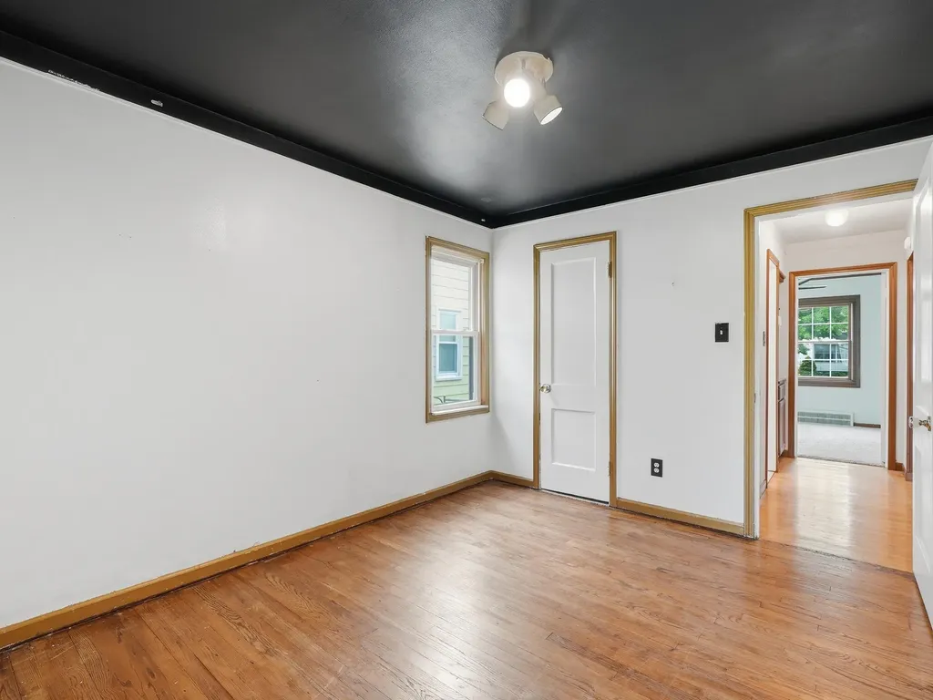 15943 Kinloch Street Redford Charter Township MI 48239