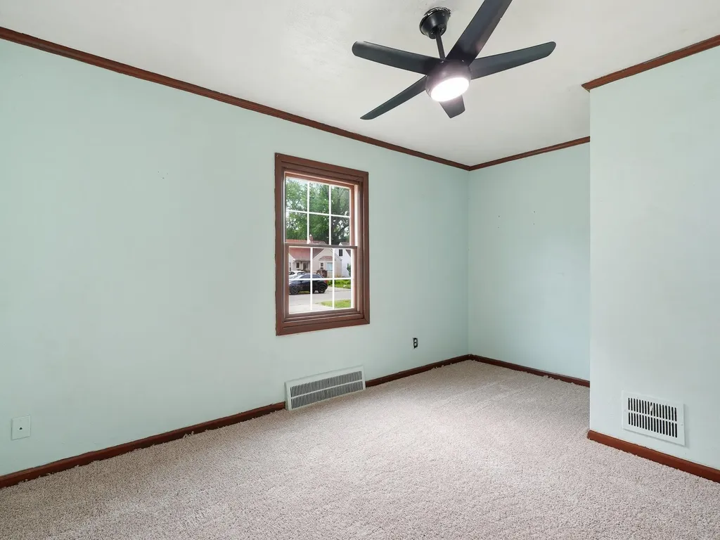 15943 Kinloch Street Redford Charter Township MI 48239