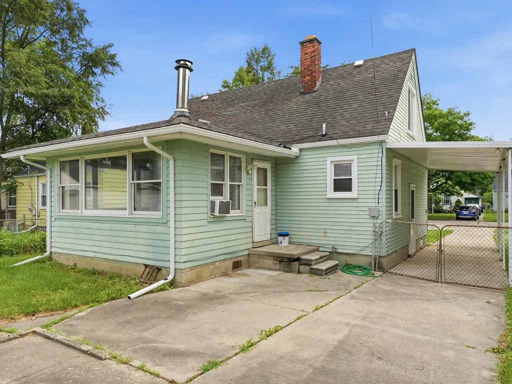 15943 Kinloch Street Redford Charter Township MI 48239