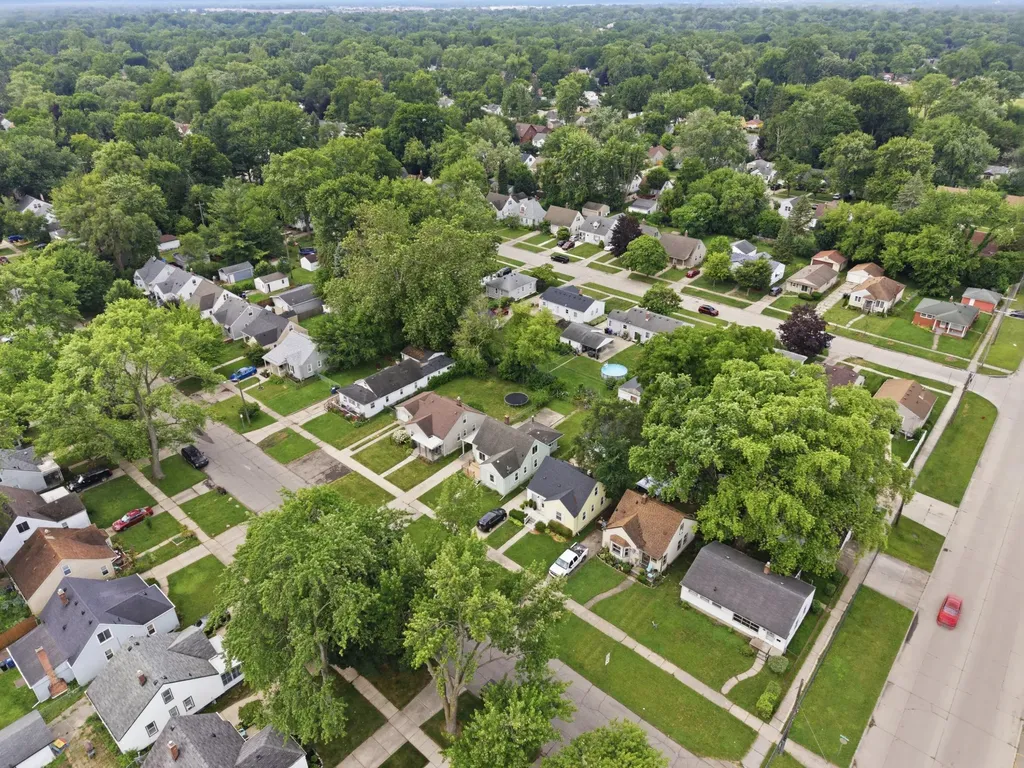 15943 Kinloch Street Redford Charter Township MI 48239