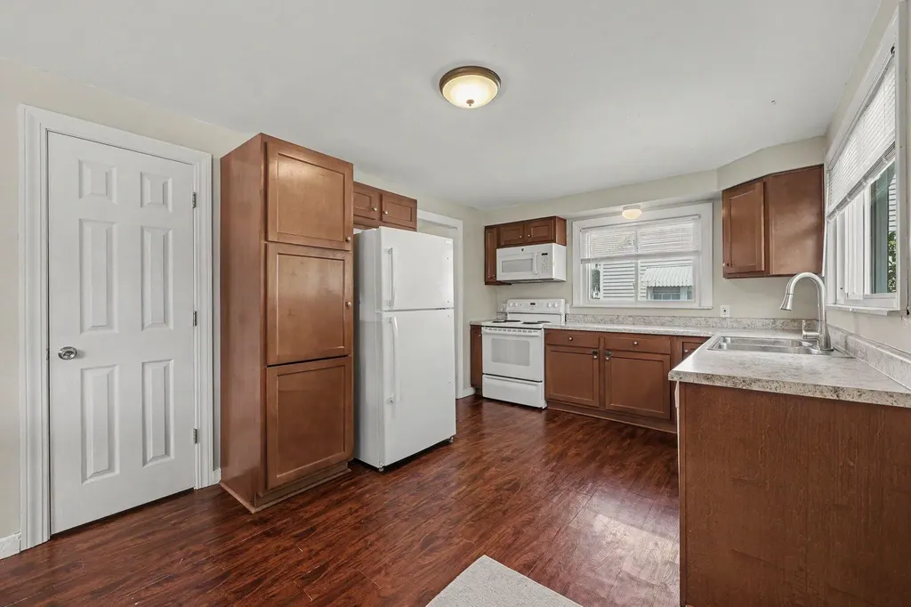 408 E Chicago Street Jonesville City MI 49250